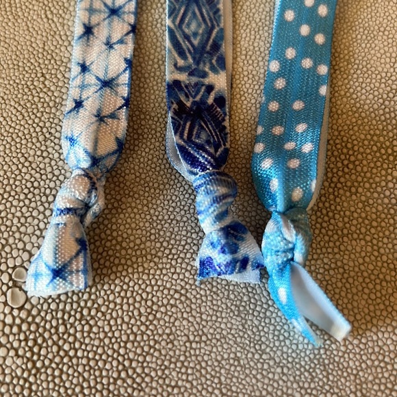Hair Ties —- - Picture 3 of 3